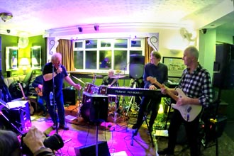 Vehicle live photos — Funky Music3